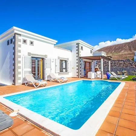 Willa Playa Blanca Sleeps 4 Pool Air Con Wifi Playa Blanca (Lanzarote)